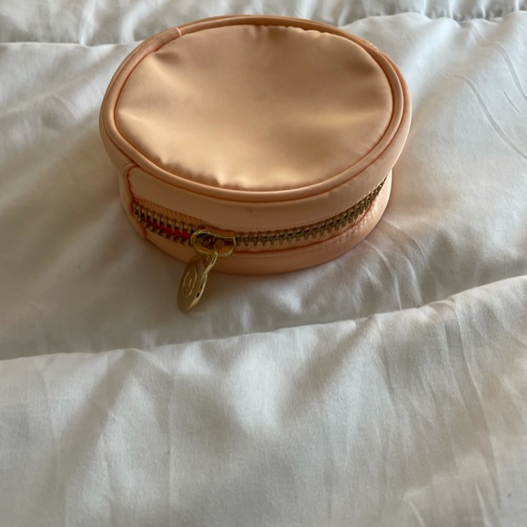 Stoney clover zip pouch - Picture 3 of 4